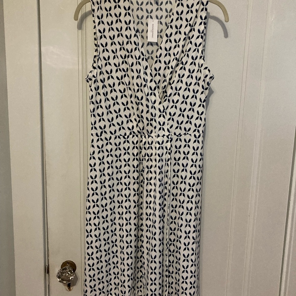 Banana Republic dress. - Picture 2 of 3